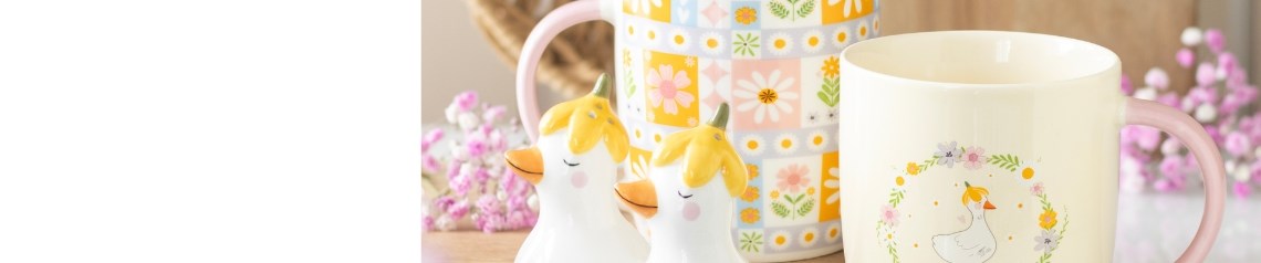 Daisy & Duck wholesale home decor and gift collection featuring cheerful florals, cute duck motifs, and sunny pastel colours. Perfect for springtime gifts, shop displays, and bright seasonal interiors. No minimum order and worldwide shipping available.