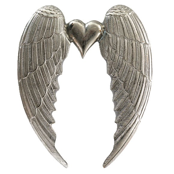 60x49cm Silver Wings with Heart Decoration