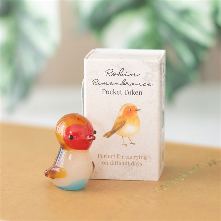Set of 24 Robin Remembrance Pocket Tokens in Display
